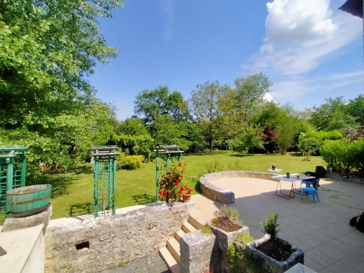 Grande Villa Au Coeur De La Dordogne Paussac-et-Saint-Vivien Luaran gambar
