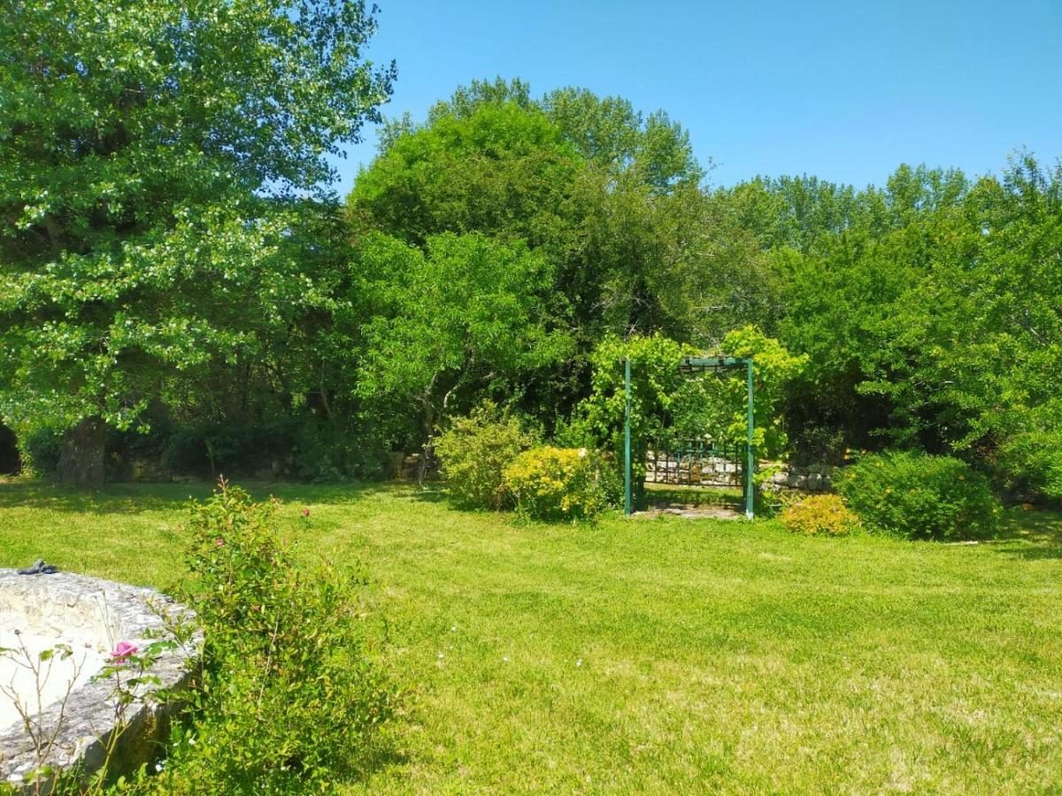 Grande Villa Au Coeur De La Dordogne Paussac-et-Saint-Vivien Luaran gambar