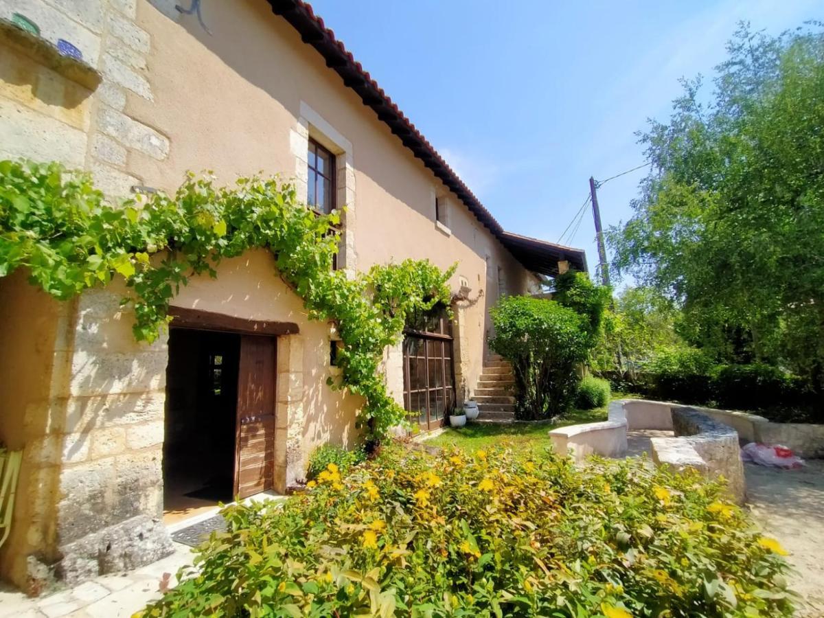 Grande Villa Au Coeur De La Dordogne Paussac-et-Saint-Vivien Luaran gambar